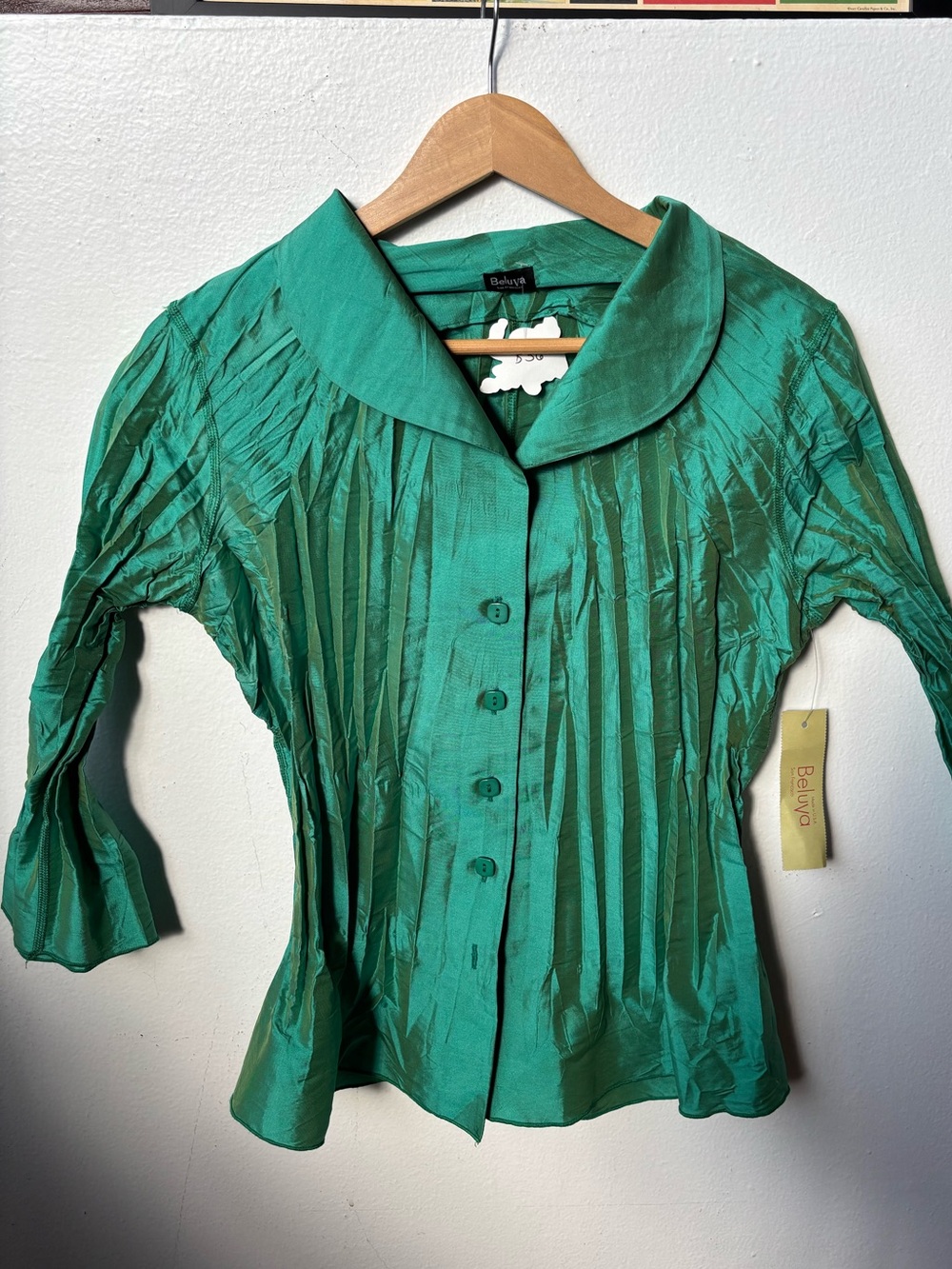 Beluva Emerald Green Pleated Button-Front Women's Top